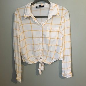 🧚🏻‍♀️forever 21 button up